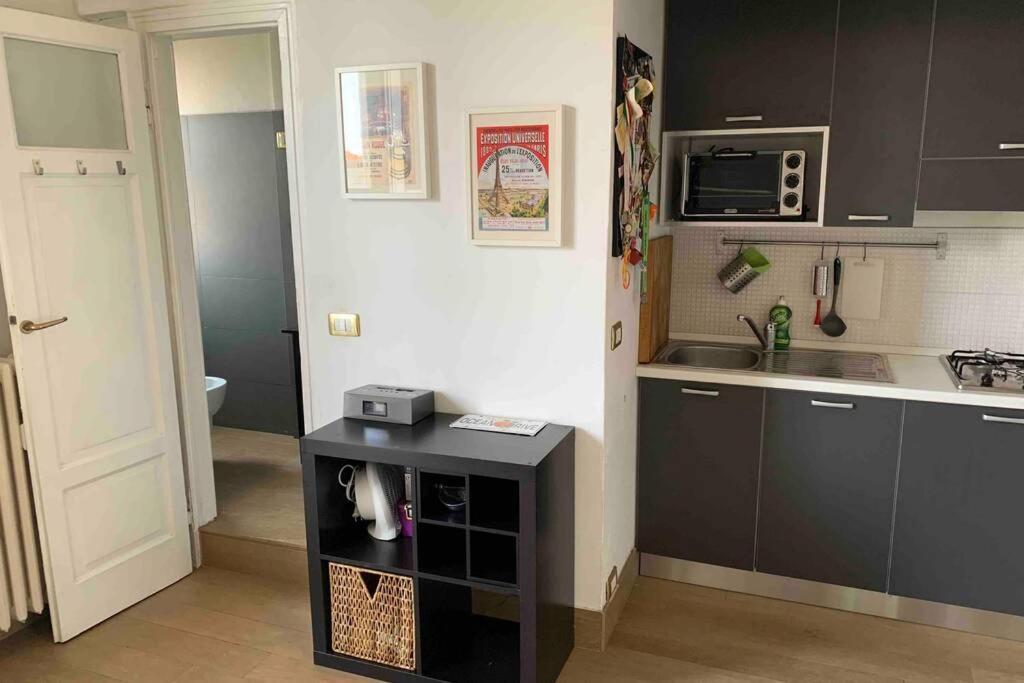 Appartamento Splendido Con Tutti Servizi In Zona Navigli Mediolan Zewnętrze zdjęcie